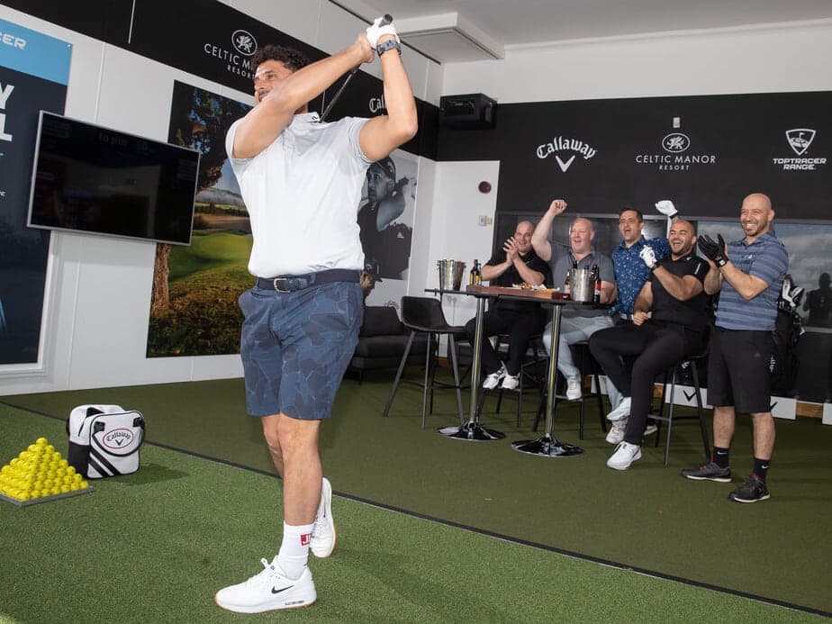 One Hour Toptracer VIP Room Hire for Six People